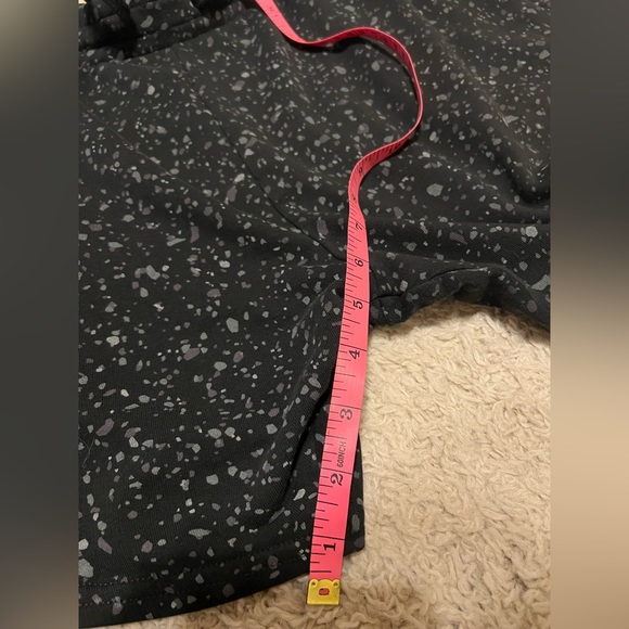 Gymshark Micro Print Shorts - Picture 6 of 6